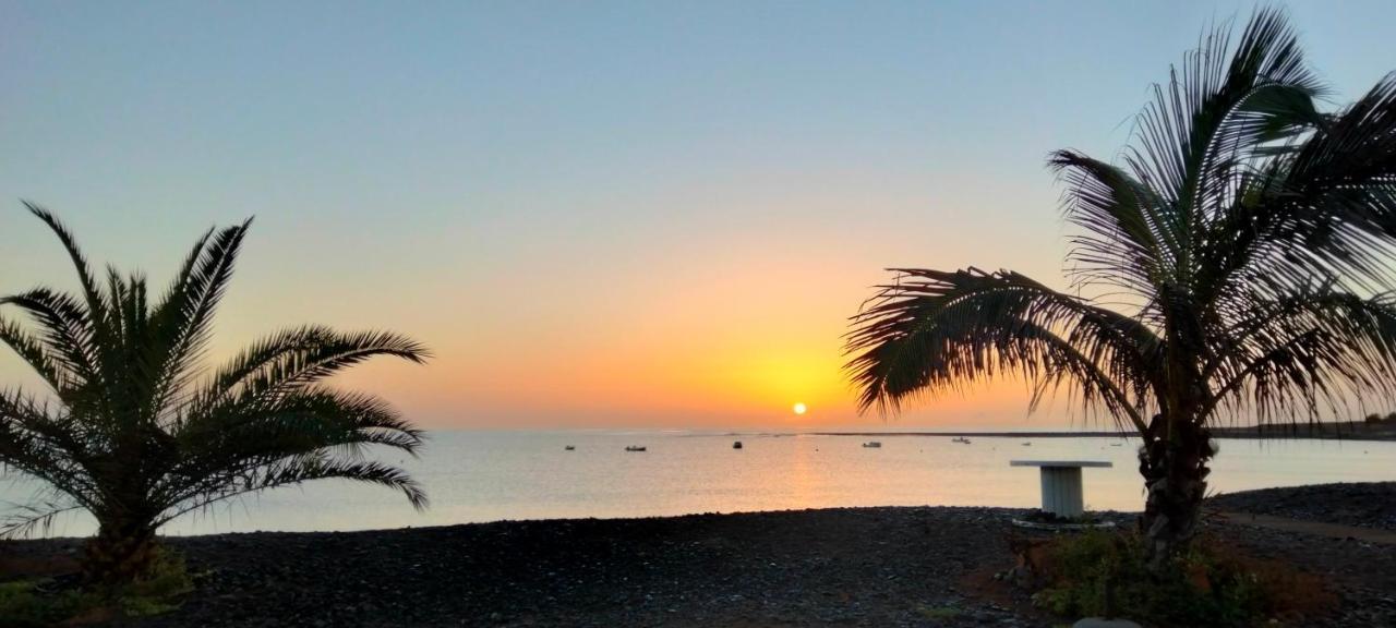 Apartamento Con Encanto En La Playa Frente Al Mar "Posada Rent House" Puerto del Rosario  Eksteriør bilde