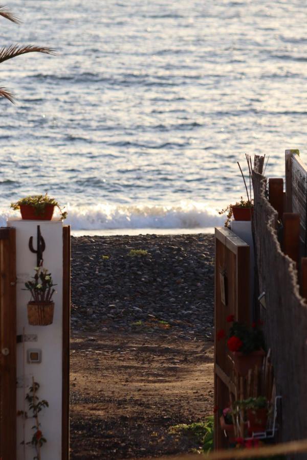 Apartamento Con Encanto En La Playa Frente Al Mar "Posada Rent House" Puerto del Rosario  Eksteriør bilde